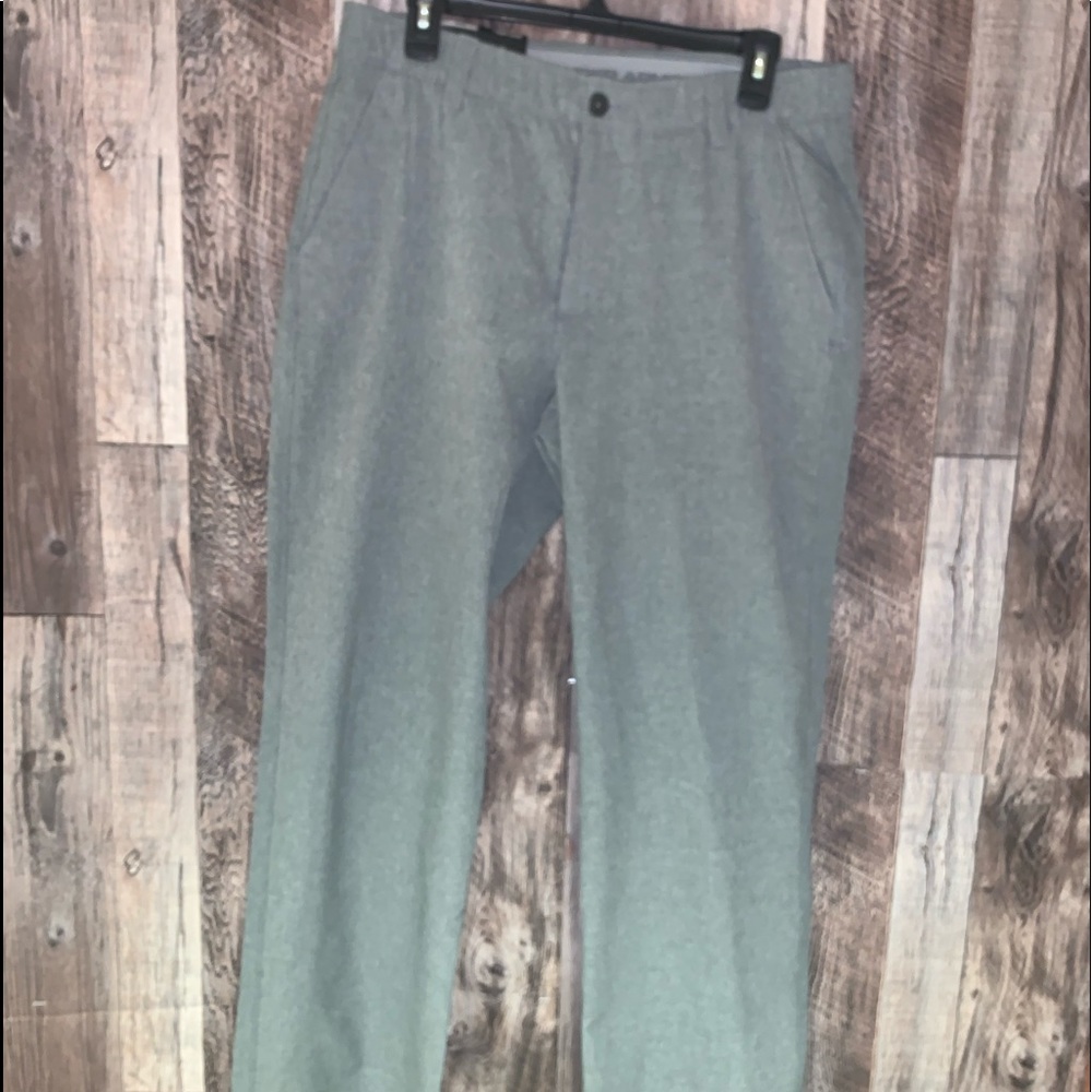 Men’s Under Armour pants